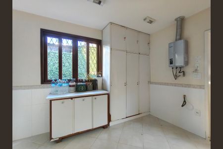 Casa à venda com 307m², 4 quartos e 2 vagasÁrea de Serviço