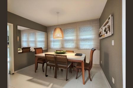 Casa à venda com 307m², 4 quartos e 2 vagasSala de Jantar