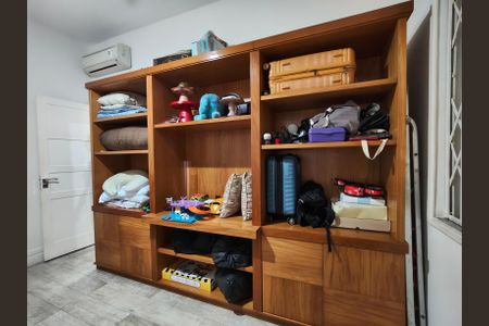 Casa à venda com 307m², 4 quartos e 2 vagasQuarto 1