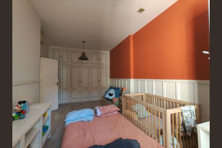 Casa à venda com 307m², 4 quartos e 2 vagasQuarto 3