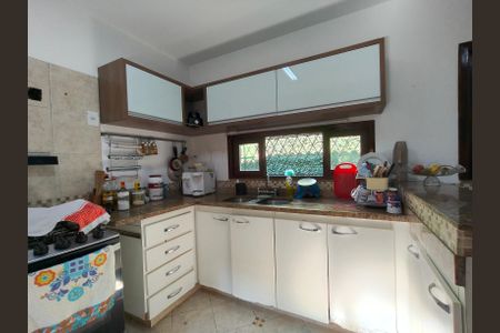 Casa à venda com 307m², 4 quartos e 2 vagasCozinha