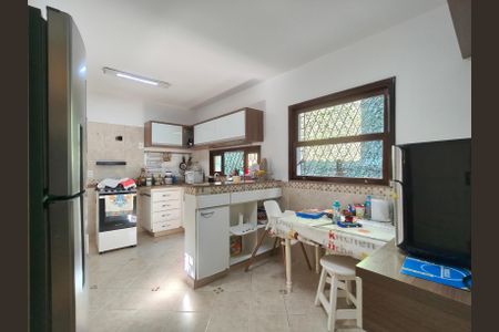 Casa à venda com 307m², 4 quartos e 2 vagasCozinha