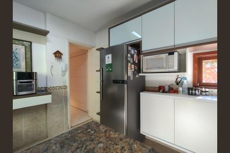 Casa à venda com 307m², 4 quartos e 2 vagasCozinha