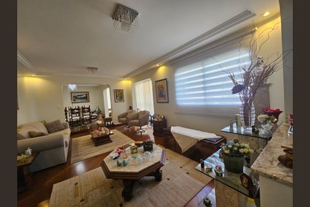 Apartamento à venda com 184m², 3 quartos e 4 vagasSala