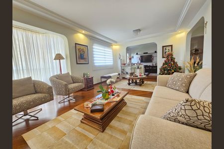 Apartamento à venda com 184m², 3 quartos e 4 vagasSala