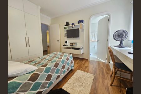 Apartamento à venda com 184m², 3 quartos e 4 vagasSuíte 2