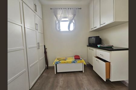 Apartamento à venda com 184m², 3 quartos e 4 vagasQuarto de Serviço