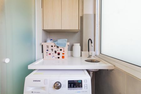 Apartamento à venda com 65m², 2 quartos e 1 vagaÁrea de Serviço