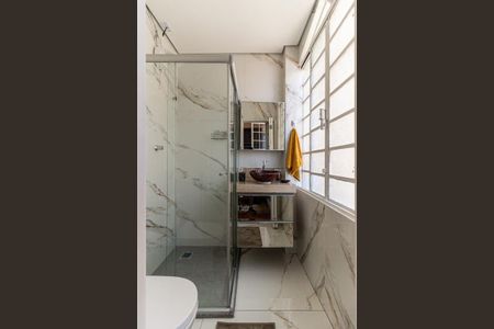 Apartamento para alugar com 90m², 2 quartos e sem vagaBanheiro da Suíte