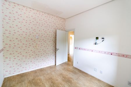 Casa de condomínio à venda com 248m², 3 quartos e 4 vagasQuarto