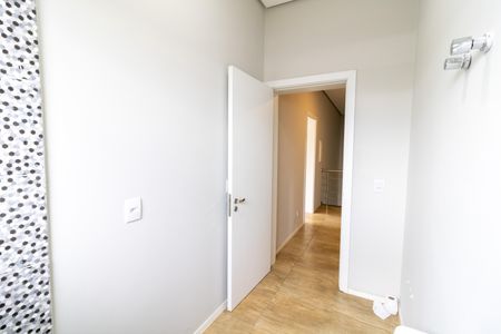 Casa de condomínio à venda com 248m², 3 quartos e 4 vagasBanheiro