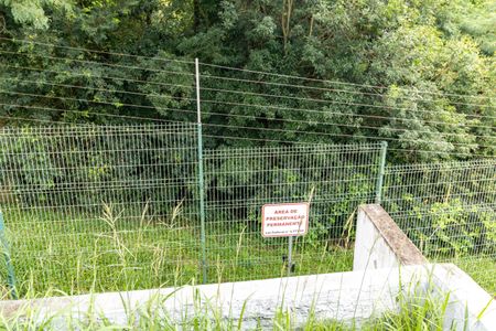 Casa de condomínio à venda com 248m², 3 quartos e 4 vagasQuintal