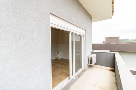 Casa de condomínio à venda com 248m², 3 quartos e 4 vagasSuíte 1