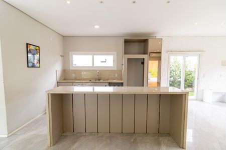 Cozinha de casa de condomínio para alugar com 3 quartos, 248m² em Vila Nova, Porto Alegre
