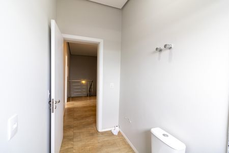 Casa de condomínio à venda com 248m², 3 quartos e 4 vagasBanheiro