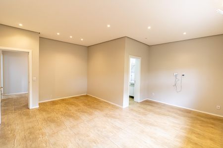 Casa de condomínio à venda com 248m², 3 quartos e 4 vagasSuíte 2