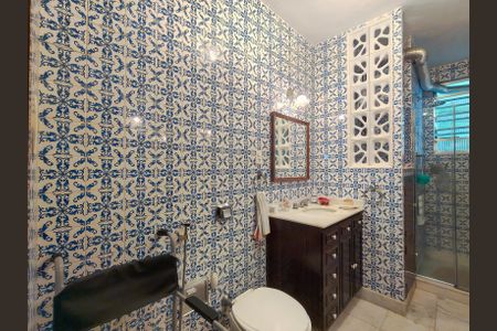 Apartamento à venda com 110m², 3 quartos e 1 vaga Apartamento à venda com 110m², 3 quartos e 1 vagaBanheiro Corredor