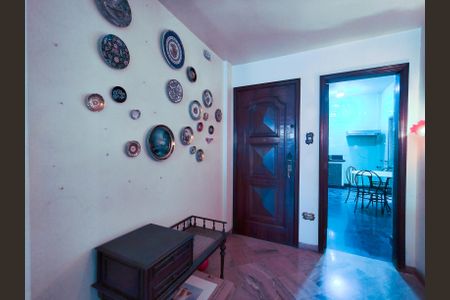 Apartamento à venda com 110m², 3 quartos e 1 vaga Apartamento à venda com 110m², 3 quartos e 1 vagaEntrada