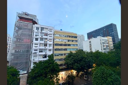 Sala - vista para a lua de apartamento para alugar com 1 quarto, 65m² em Ipanema, Rio de Janeiro