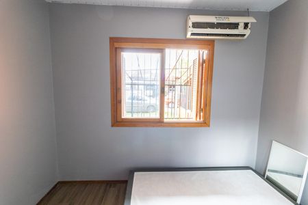 Quarto 1 de casa à venda com 2 quartos, 46m² em Hípica, Porto Alegre