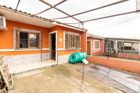 Casa à venda com 46m², 2 quartos e 2 vagas Casa à venda com 46m², 2 quartos e 2 vagasGaragem