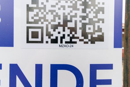 Plaquinha de casa à venda com 2 quartos, 46m² em Hípica, Porto Alegre