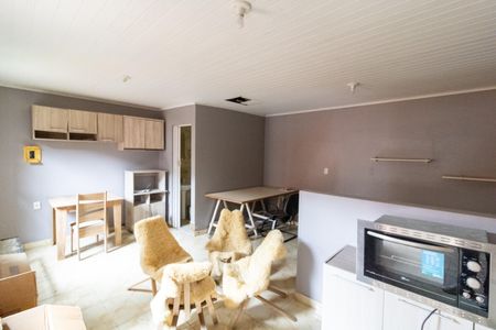 Casa à venda com 46m², 2 quartos e 2 vagas Casa à venda com 46m², 2 quartos e 2 vagasChurrasqueira