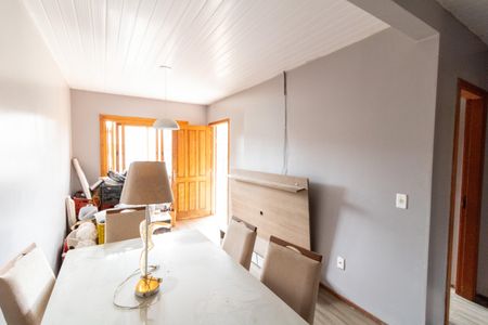 Casa à venda com 46m², 2 quartos e 2 vagas Casa à venda com 46m², 2 quartos e 2 vagasSala