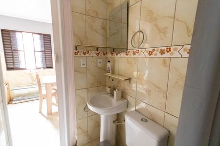 Casa à venda com 46m², 2 quartos e 2 vagas Casa à venda com 46m², 2 quartos e 2 vagasBanheiro 2