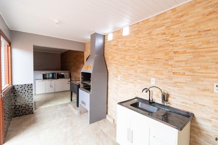 Casa à venda com 46m², 2 quartos e 2 vagas Casa à venda com 46m², 2 quartos e 2 vagasChurrasqueira