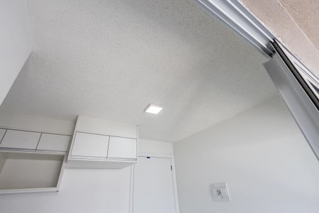 Sala de apartamento para alugar com 2 quartos, 36m² em Parque Industrial Tomas Edson, São Paulo