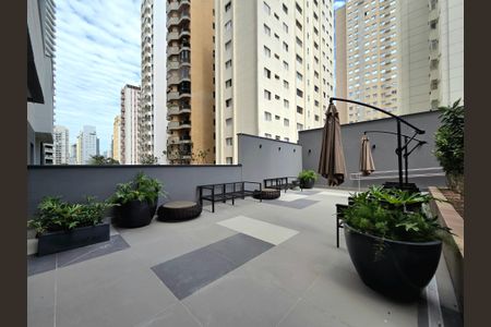Apartamento à venda com 25m², 1 quarto e sem vagaÁrea comum - Piscina