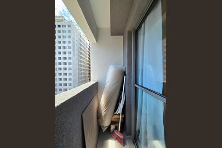 Apartamento à venda com 25m², 1 quarto e sem vagaVaranda