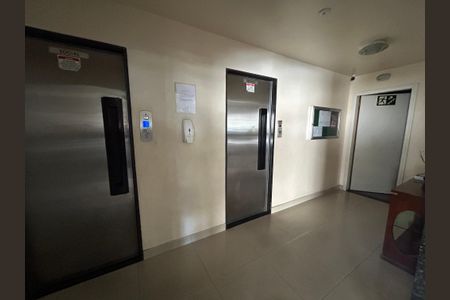 Apartamento para alugar com 65m², 2 quartos e 1 vagaHall de entrada