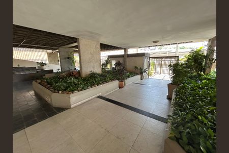 Apartamento para alugar com 65m², 2 quartos e 1 vagaPortaria