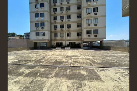 Apartamento para alugar com 65m², 2 quartos e 1 vagaFachada do bloco