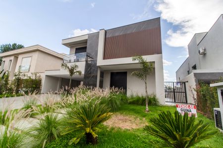 Casa de condomínio à venda com 542m², 6 quartos e 6 vagasVista da Rua