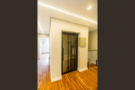 Casa de condomínio à venda com 542m², 6 quartos e 6 vagasDetalhe