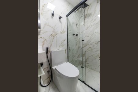 Casa de condomínio à venda com 542m², 6 quartos e 6 vagasBanheiro da Suíte