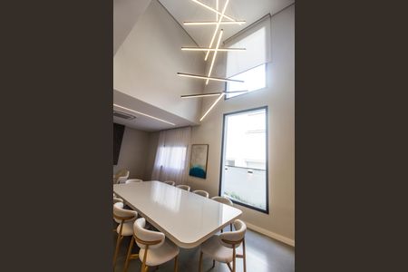 Casa de condomínio à venda com 542m², 6 quartos e 6 vagasDetalhe Sala