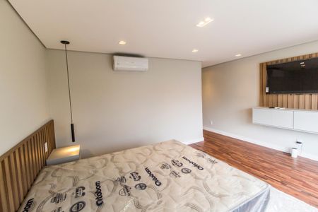 Casa de condomínio à venda com 542m², 6 quartos e 6 vagasSuíte master