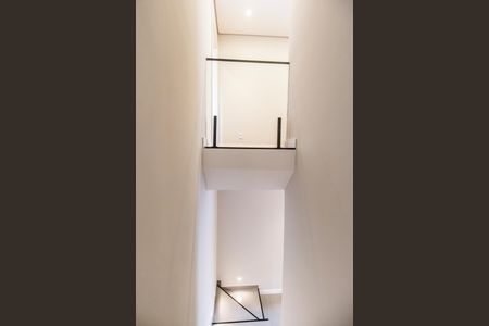 Casa de condomínio à venda com 542m², 6 quartos e 6 vagasEscada