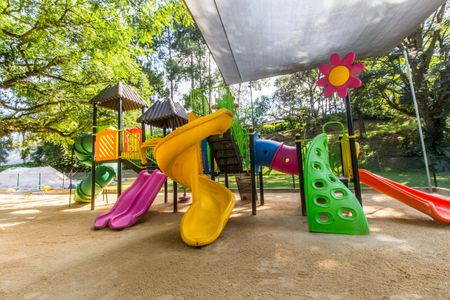 Casa de condomínio à venda com 542m², 6 quartos e 6 vagasÁrea comum - Playground