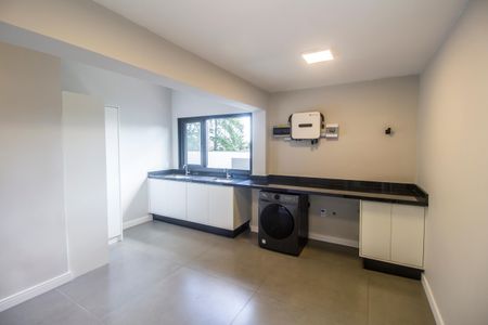 Casa de condomínio à venda com 542m², 6 quartos e 6 vagasÁrea de Serviço