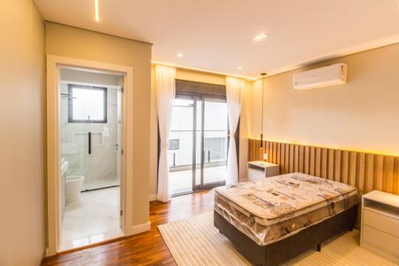 Casa de condomínio à venda com 542m², 6 quartos e 6 vagasSuíte 4