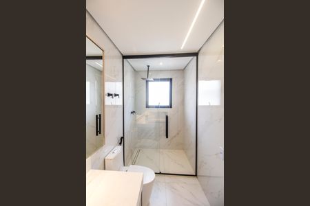 Casa de condomínio à venda com 542m², 6 quartos e 6 vagasBanheiro da Suíte