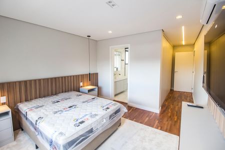 Casa de condomínio à venda com 542m², 6 quartos e 6 vagasSuíte 5