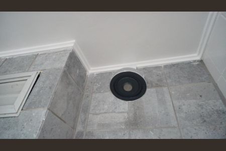 Apartamento para alugar com 70m², 3 quartos e 1 vaga Apartamento para alugar com 70m², 3 quartos e 1 vagaChuveiro