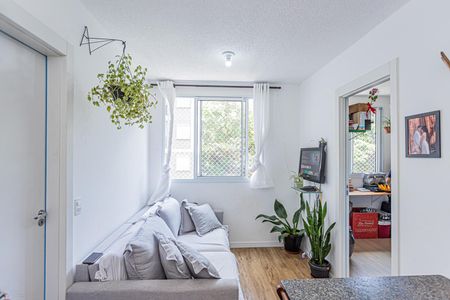 Sala, cozinha e área de serviço de apartamento para alugar com 2 quartos, 36m² em Vila Barreto, São Paulo