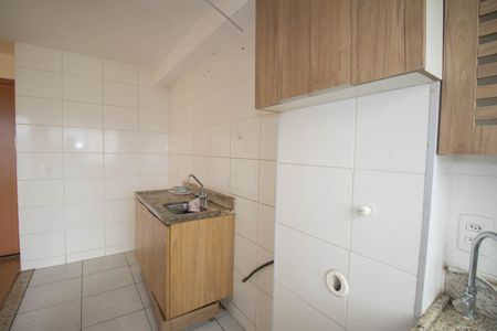Apartamento para alugar com 48m², 2 quartos e 1 vaga Apartamento para alugar com 48m², 2 quartos e 1 vagaCozinha e Área de Serviço